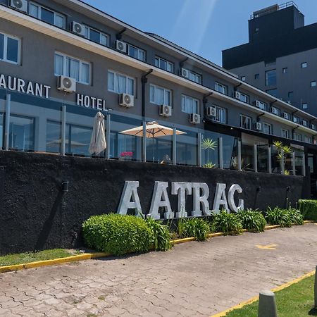 Hotel Aatrac Mar del Plata Bagian luar foto