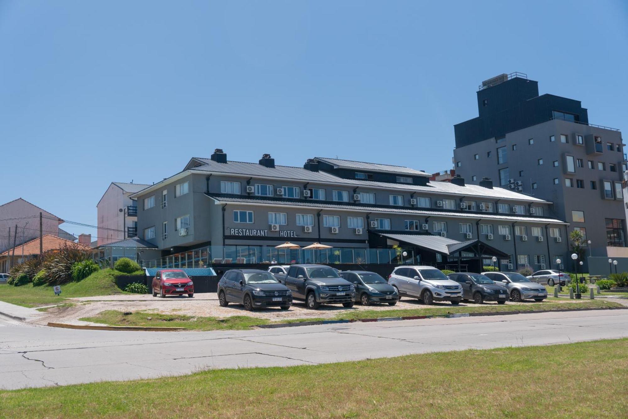 Hotel Aatrac Mar del Plata Bagian luar foto