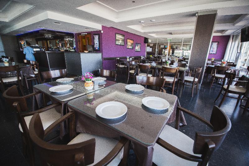 Hotel Aatrac Mar del Plata Bagian luar foto